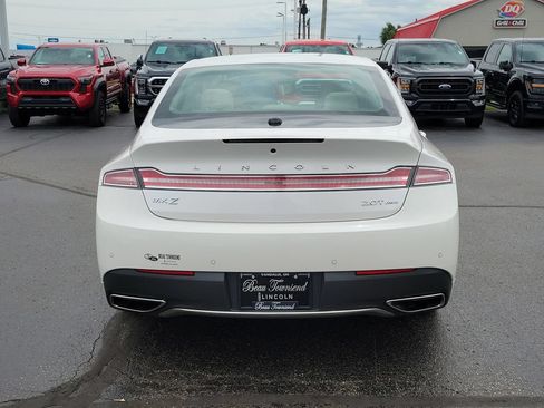 Used 2019 Lincoln MKZ Premiere AWD/4WD image 5