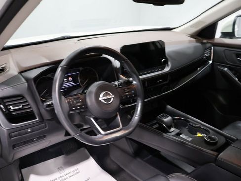 Used 2023 Nissan Rogue SL w/ SL Premium Package image 17