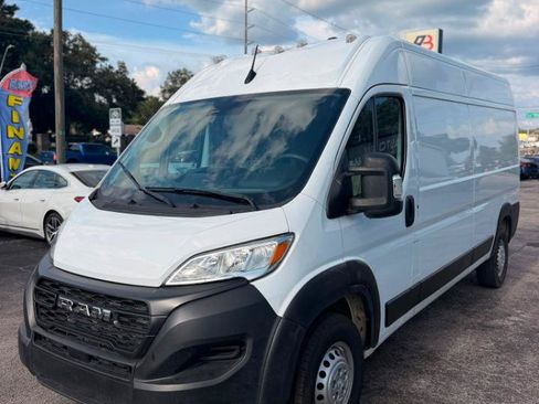 Used 2025 RAM ProMaster 3500 w/ Convenience Group FWD image 2