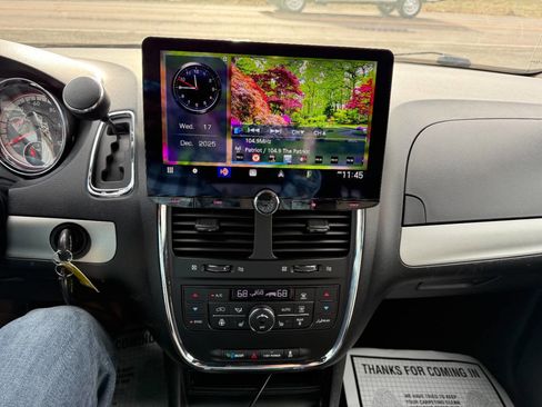 Used 2019 Dodge Grand Caravan GT image 16