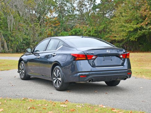 Used 2022 Nissan Altima 2.5 SL image 3