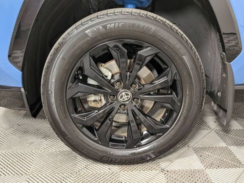 Used 2024 Toyota RAV4 XSE AWD/4WD image 30