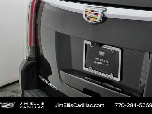 Used 2020 Cadillac Escalade ESV Luxury AWD/4WD image 34