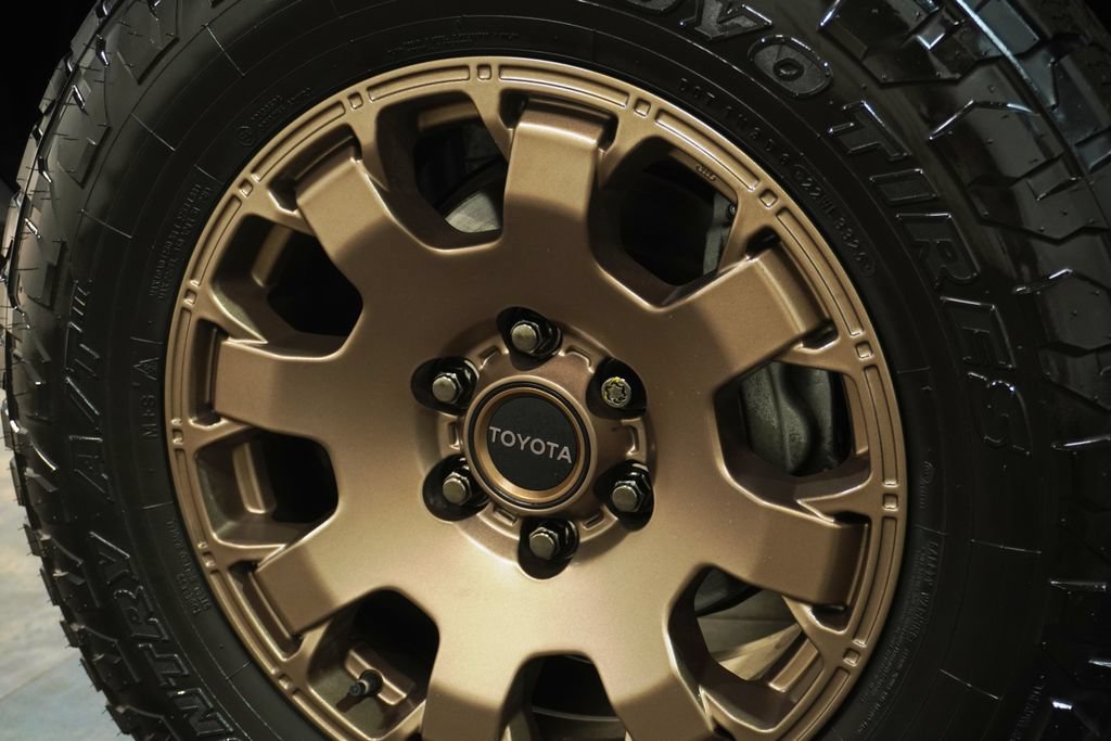 Certified 2025 Toyota 4Runner Trailhunter AWD/4WD image 11