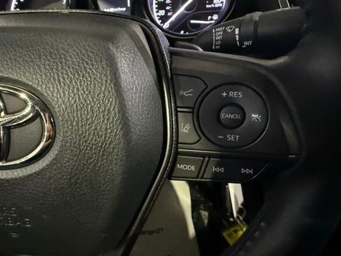 Used 2023 Toyota Camry SE image 15