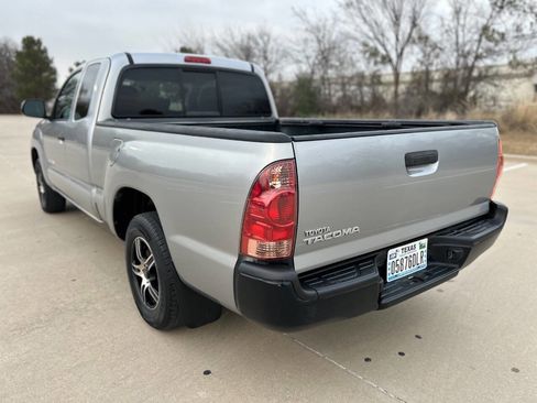 Used 2015 Toyota Tacoma 2WD Access Cab image 8