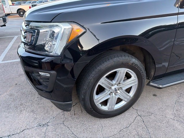 Used 2019 Ford Expedition XLT w/ Equipment Group 202A RWD image 2