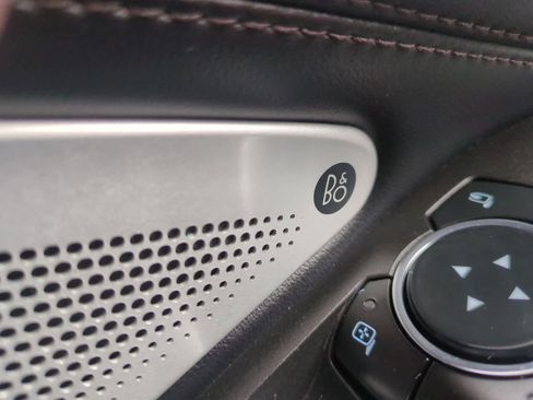 Used 2023 Ford Explorer Platinum w/ Technology Package image 32