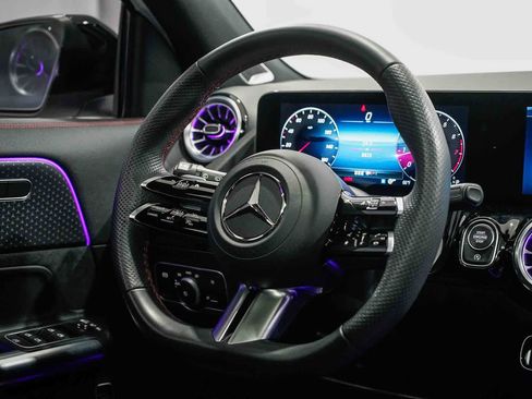 Used 2024 Mercedes-Benz GLA 250 image 15