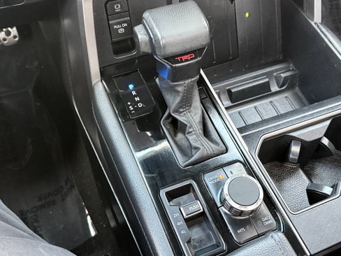 Used 2022 Toyota Tundra Limited w/ TRD Off-Road Package AWD/4WD image 31