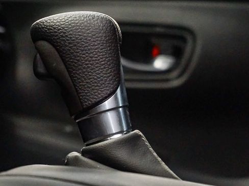 Used 2024 Honda HR-V LX image 19