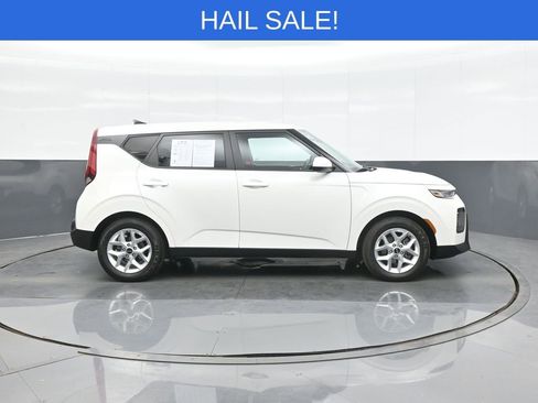 Used 2021 Kia Soul S image 8