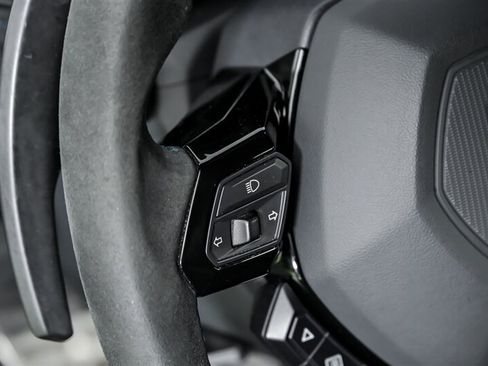 Used 2022 Lamborghini Huracan STO RWD image 23