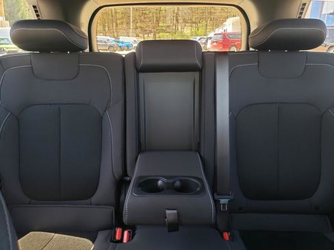 New 2025 Jeep Grand Cherokee Laredo X w/ Luxury Tech Group I AWD/4WD image 14