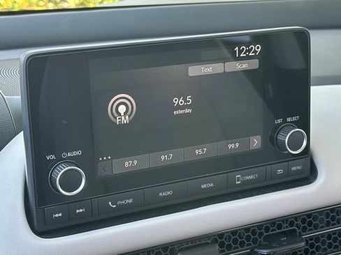 Used 2024 Honda HR-V LX image 21