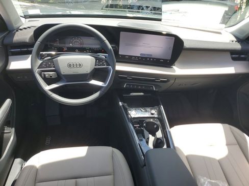 New 2026 Audi Q3 quattro 2.0T AWD/4WD image 18