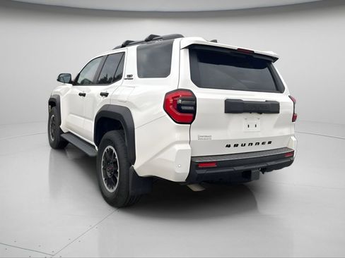 Used 2025 Toyota 4Runner TRD Off-Road image 8