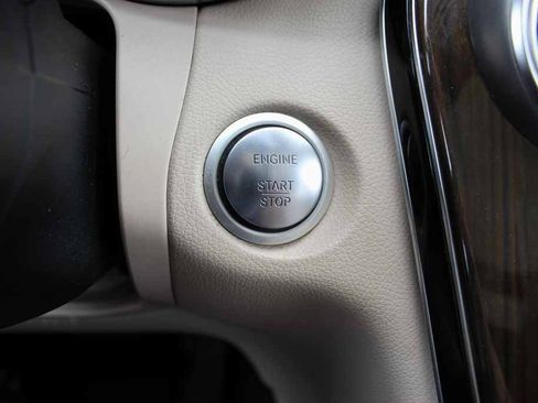 Used 2016 Mercedes-Benz GLC 300 4MATIC image 20