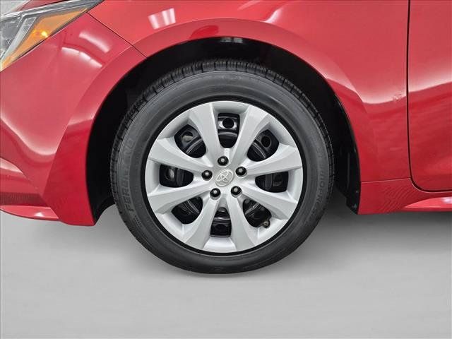 Used 2020 Toyota Corolla LE FWD image 26