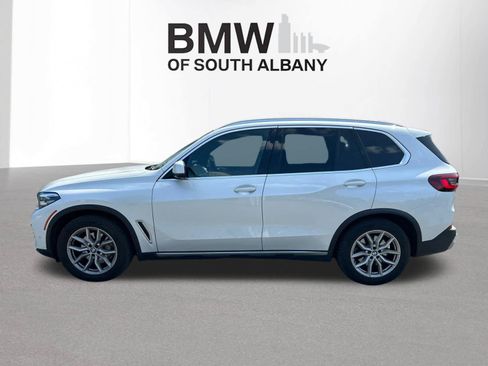 Used 2023 BMW X5 xDrive40i w/ Premium Package AWD/4WD image 4