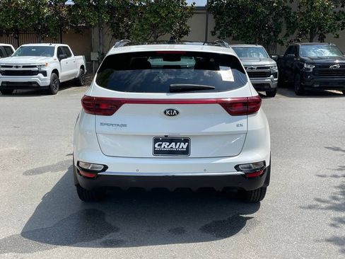 Used 2022 Kia Sportage EX w/ EX Technology Package FWD image 6