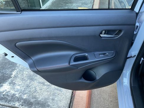 New 2025 Nissan Versa SR image 16