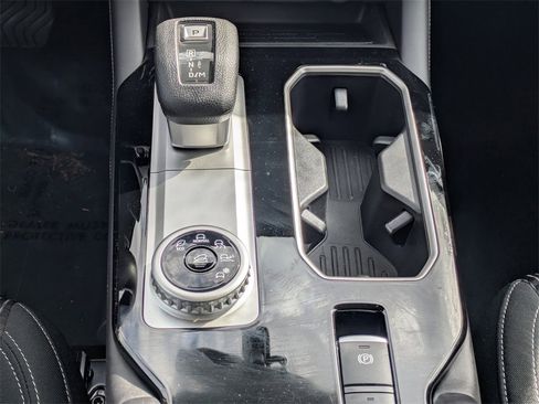 New 2026 Mitsubishi Outlander ES image 16