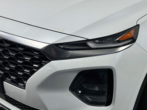 Used 2020 Hyundai Santa Fe SE FWD image 12