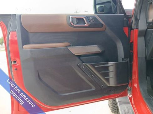 Used 2022 Ford Bronco Outer Banks AWD/4WD image 16