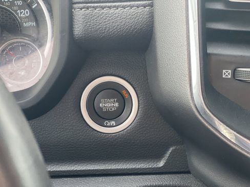 Used 2024 RAM 1500 Laramie RWD image 24