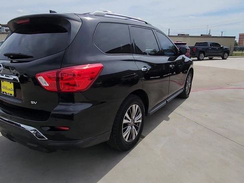 Used 2019 Nissan Pathfinder SV FWD image 26