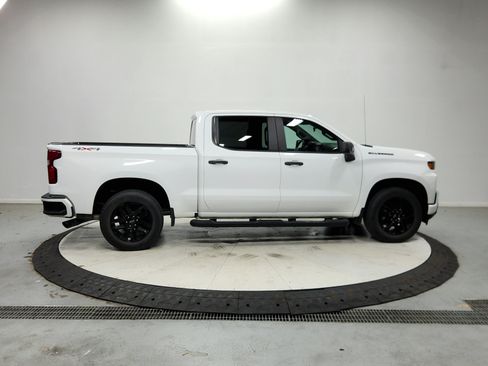Used 2022 Chevrolet Silverado 1500 Custom w/ Rally Edition AWD/4WD image 9