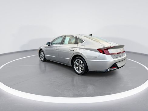 Certified 2023 Hyundai Sonata SEL w/ Preferred Accessory Package image 6