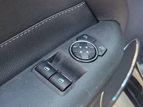 Used 2019 Ford Mustang Premium w/ Ford Safe & Smart Package RWD image 17