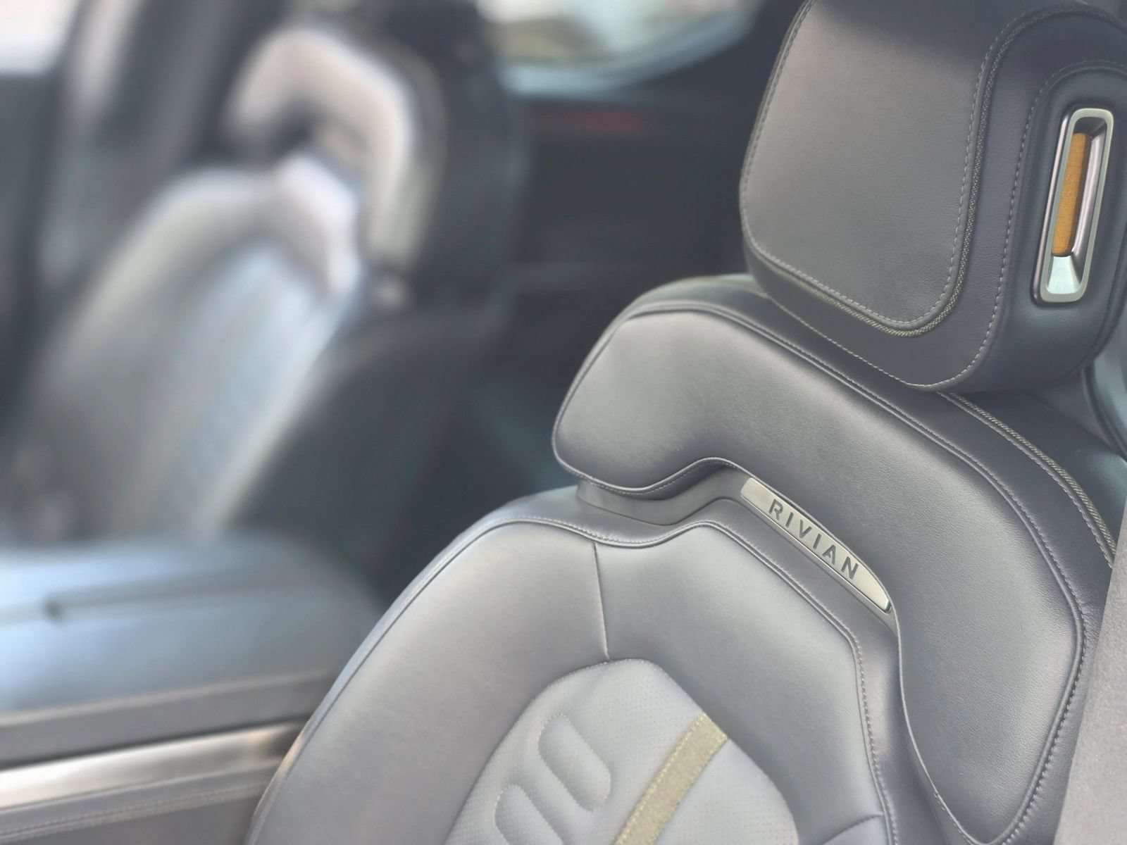 Used 2022 Rivian R1T Launch Edition AWD/4WD image 27