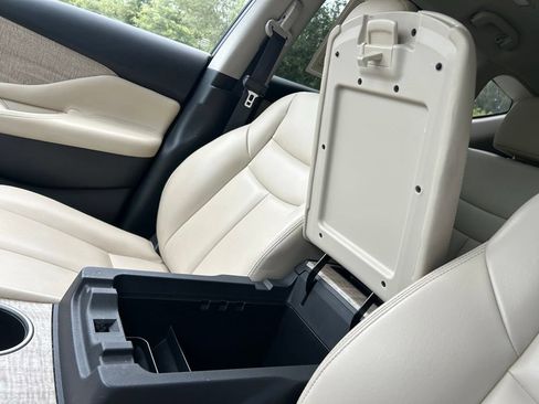 Used 2022 Nissan Murano SV FWD image 37