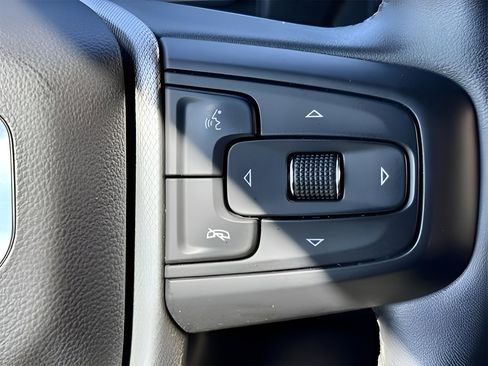 Used 2024 GMC Sierra 2500 Denali w/ Technology Package image 30