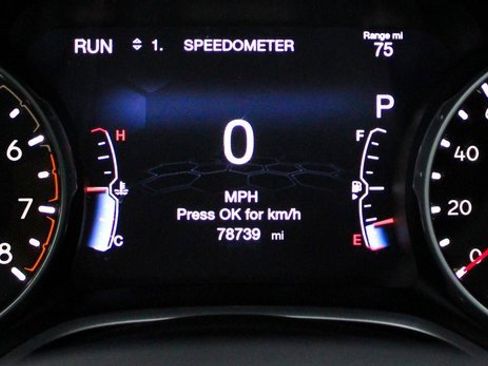 Used 2018 Jeep Compass Limited w/ Navigation Group image 28