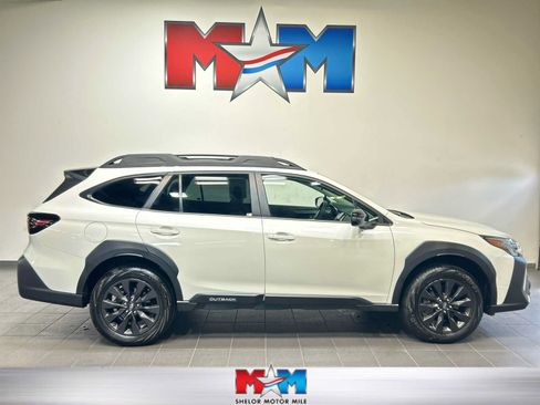 Used 2025 Subaru Outback Onyx Edition AWD/4WD image 1