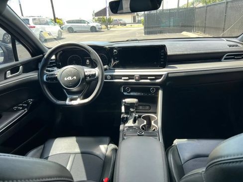Used 2022 Kia K5 GT-Line FWD image 10