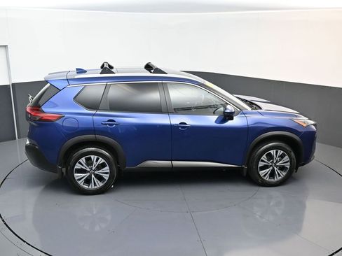 Used 2022 Nissan Rogue SV w/ SV Premium Package AWD/4WD image 16