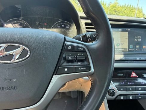 Used 2017 Hyundai Elantra Limited w/ Limited Ultimate Package 05 FWD image 12