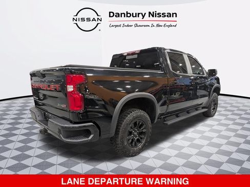 Used 2022 Chevrolet Silverado 1500 ZR2 AWD/4WD image 3