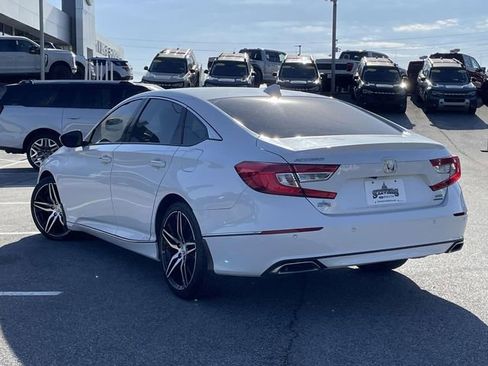 Used 2021 Honda Accord Touring image 4