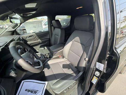 New 2026 Chevrolet Colorado Trail Boss AWD/4WD image 17