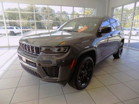 New 2026 Jeep Grand Cherokee Limited w/ Limited Altitude Package RWD image 3