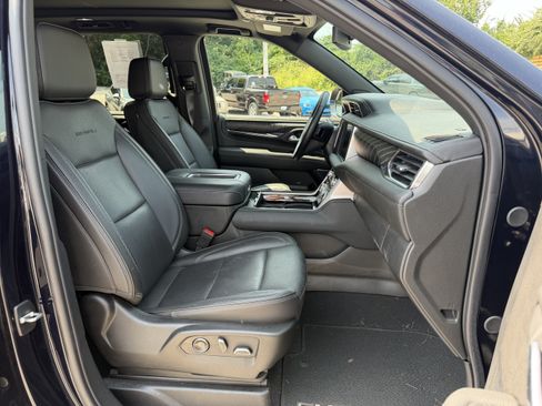 Used 2024 GMC Yukon Denali w/ Max Trailering Package AWD/4WD image 11