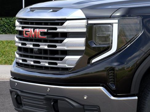 New 2026 GMC Sierra 1500 SLE w/ Preferred Package image 13