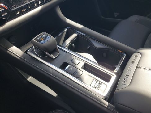 New 2026 Nissan Pathfinder SV image 10