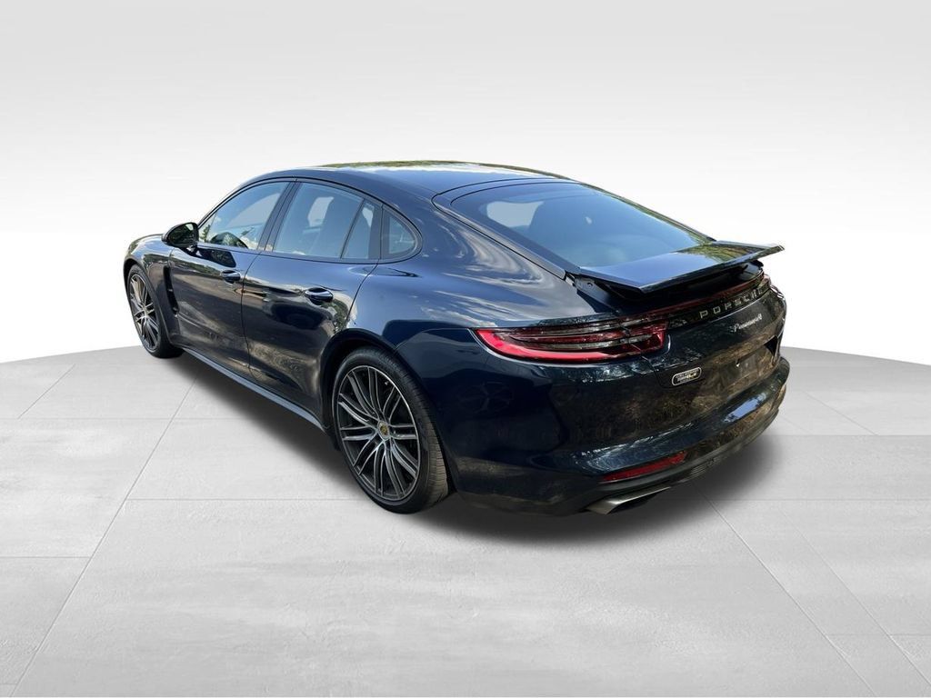 Used 2017 Porsche Panamera 4 AWD/4WD image 7